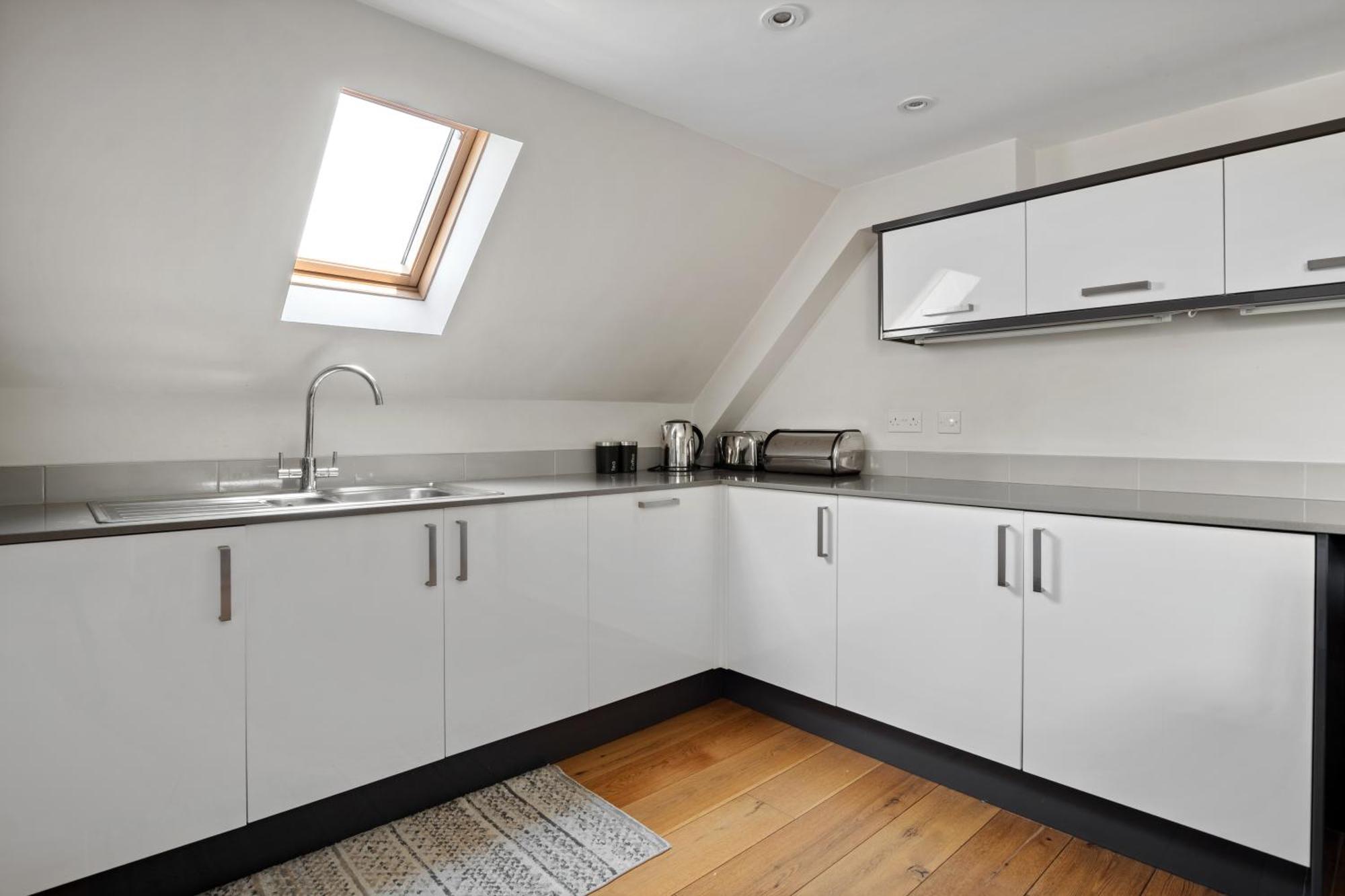 Cosy & Central Brockenhurst Flat, 2Br Exterior photo